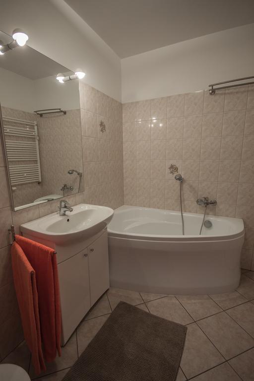 Velvet Lucka Appartement Warschau Buitenkant foto
